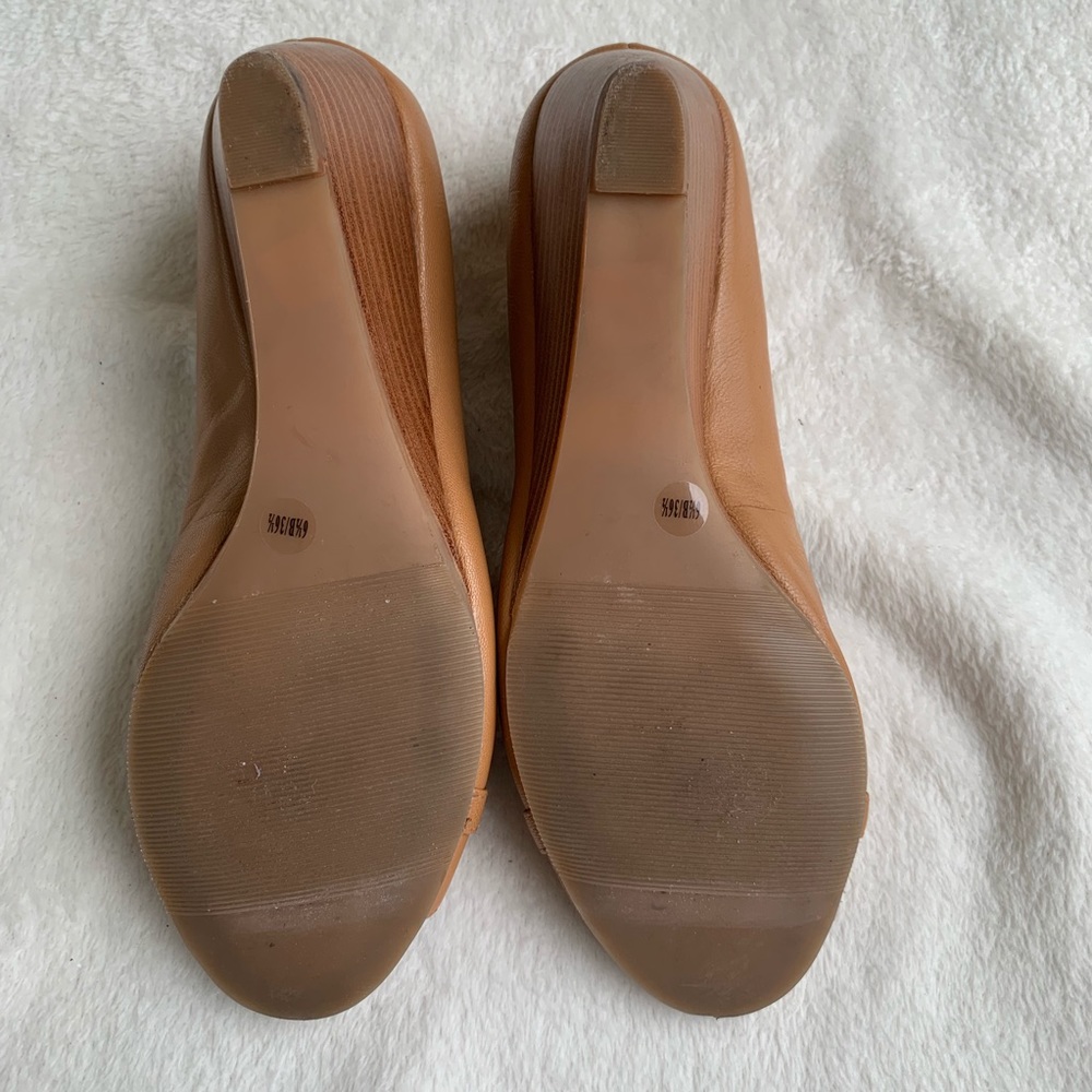 BCBGeneration Shoes - Picture 2 of 6